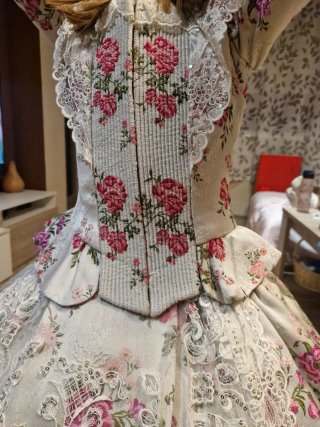 Traje de Fallera Rosa y Blanco