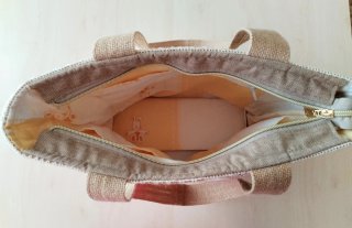 Bolso de rafia con encaje