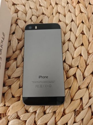 iPhone 5s Apple