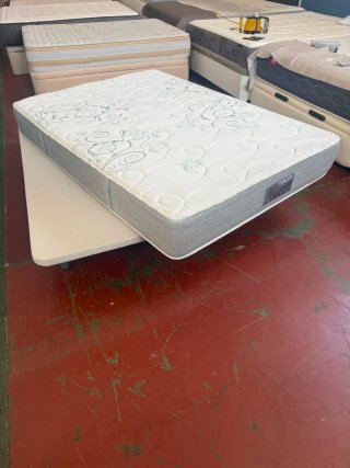 Base retapizada 3D + Colchón Flex 135x190