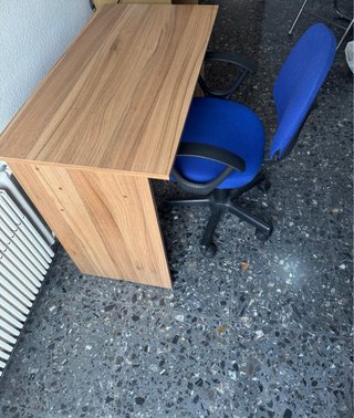 Escritorio y Silla Azul/Marrón