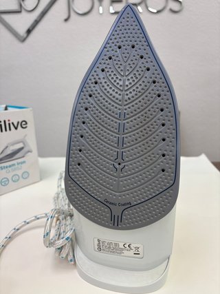 Plancha Vapor Qilive Q5852 2400W