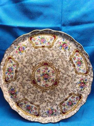Prato Pompadour Porcelana Inglesa