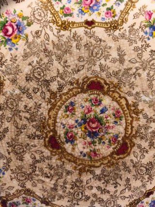 Prato Pompadour Porcelana Inglesa