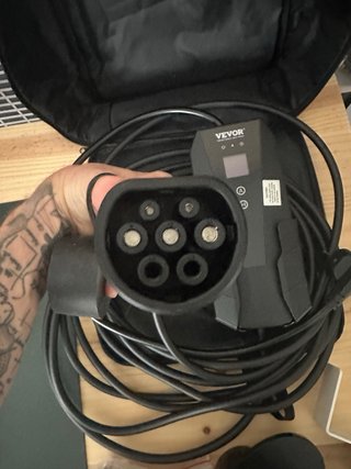 Cargador para coche eléctricoVelvor