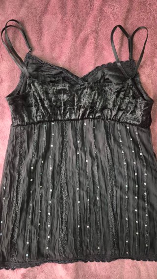 Top tirantes negro con lentejuelas