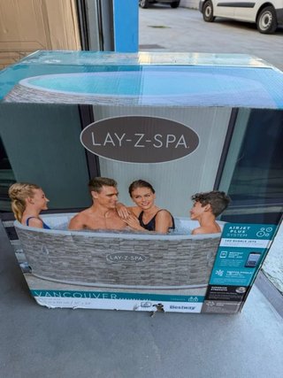 Lay-Z-Spa Vancouver 61x24 AirJet Plus Hinchable