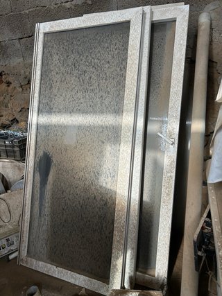 Puerta balconera blanca