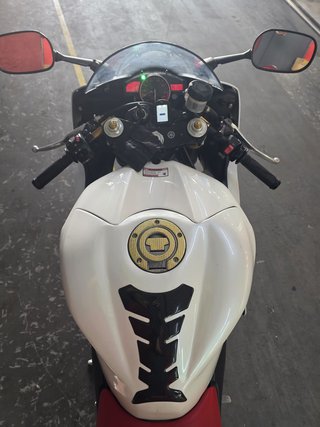 Yamaha R6 2006 Roja y Blanca