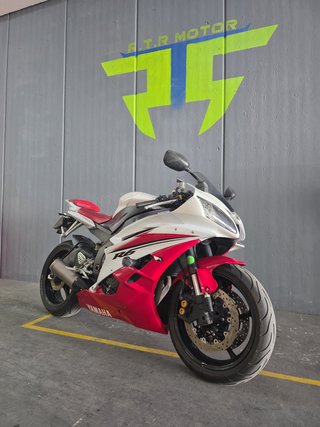 Yamaha R6 2006 Roja y Blanca