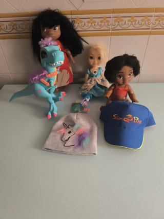 Lote Muñecas y Juguetes Varios