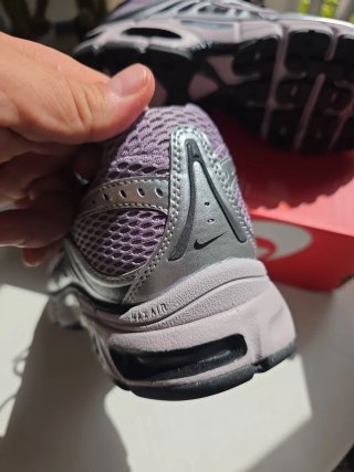 Nike Air Max Moto 2K Morado/Plata