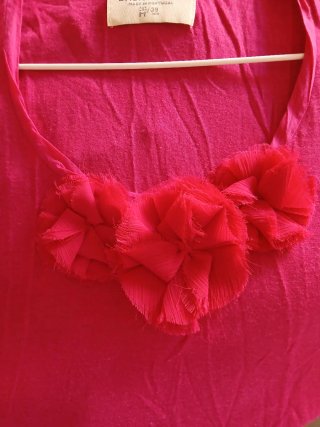 Top Zara Rosa con Adorno Floral Talla M