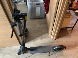 Patinete Eléctrico Xiaomi + Casco