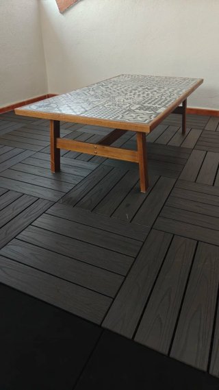Mesa baja cerámica y madera teka patio/terraza