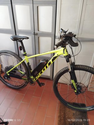 Bicicleta Eléctrica Scott Talla mediana 54.
