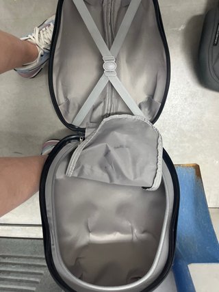 Maleta infantil azul con diseño de hipopótamo