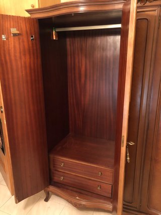 Dormitorio clásico nogal