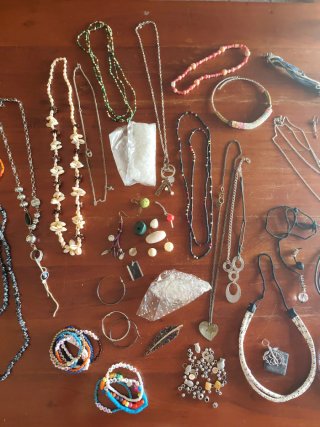 Lote de bisutería variada