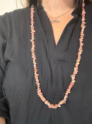 Collar largo Rodocrosita natural chips