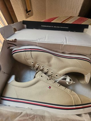 Zapatos Tommy Hilfiger T42 Beige