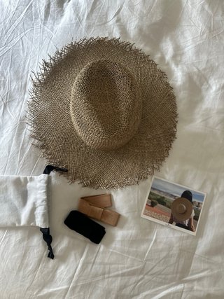 Sombrero de paja con cintas intercambiables