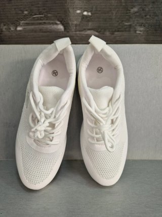 Zapatillas  Blancas Talla 36 nuevas