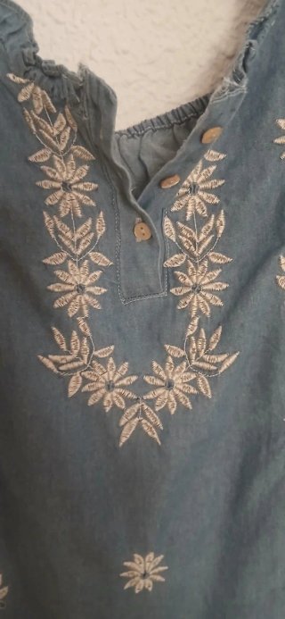 Camiseta tejana bordada azul