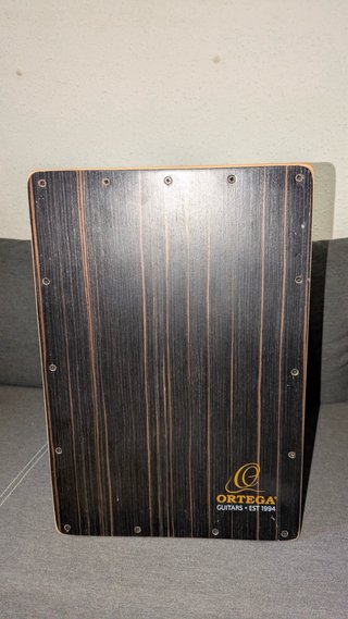 Cajón Ortega con pedal