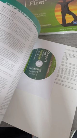 Libros Cambridge English Complete First