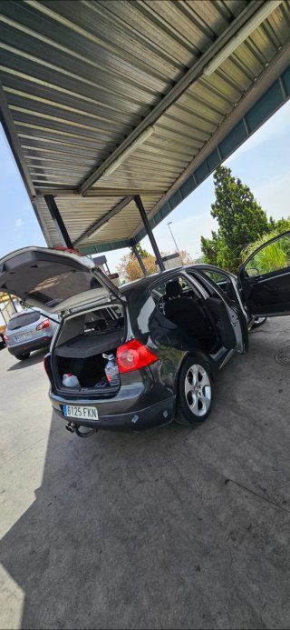 Volkswagen Golf 2004