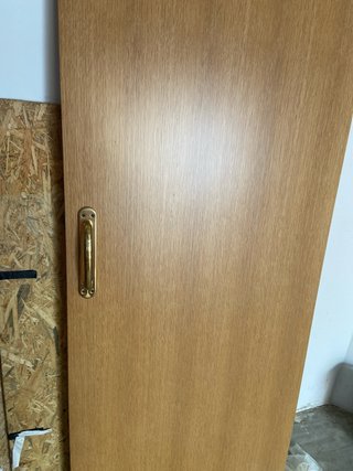Puerta corredera de madera