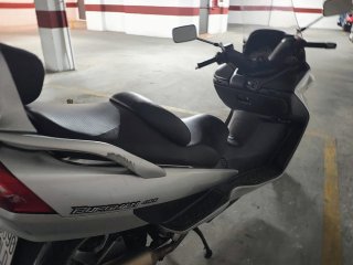 Suzuki Burgman 400 Maxi Scooter Plata