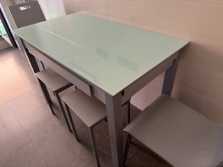 Mesa de cocina cristal y metal extensible