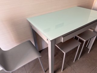Mesa de cocina cristal y metal extensible