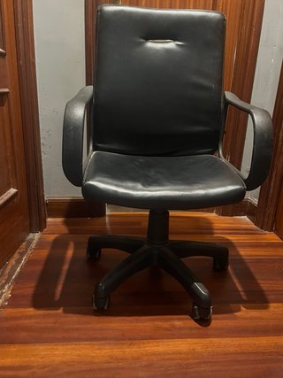 Silla de escritorio negra
