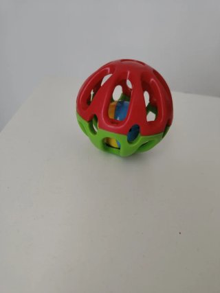 Pallina sonaglio sensoriale per bambini