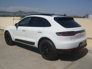 Porsche Macan 2021