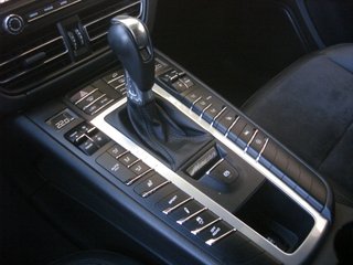 Porsche Macan 2021