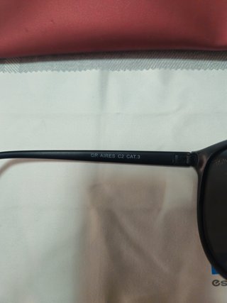 Gafas de sol mujer Hierro Galán Reina negras.