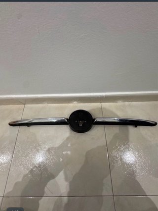 Embellecedor frontal Fiat 500