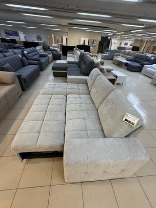 Sofá Cama Chaiselongue con Arcón