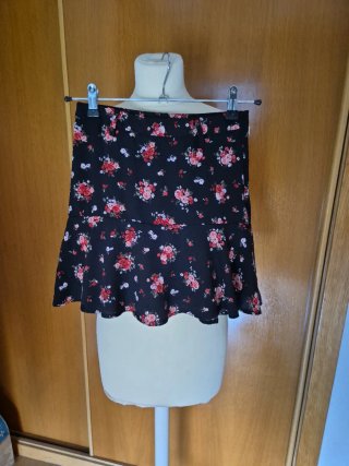 Lote: Top Bolero encaje negro - Falda pantalón