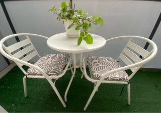 Conjunto mesa y 2 sillas terraza metal