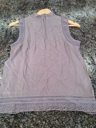 Blusa sin mangas Promod morada
