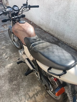 Honda CG 125 Beige/Marrón