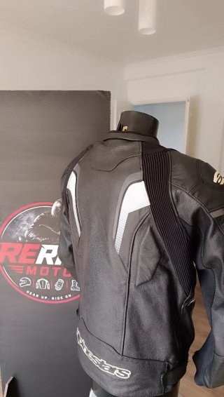 Casaco Pele Alpinestars GP Plus R V3