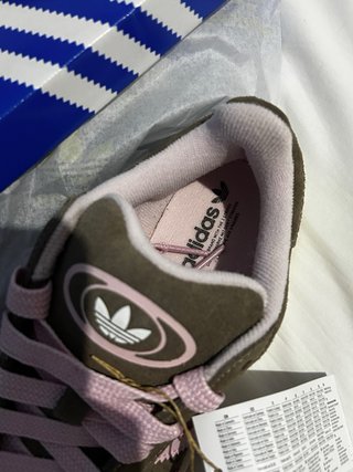 Adidas Campus 00s J Marrón y Rosa