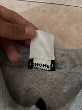 Jersey Chanel insane conditions  uniform staff