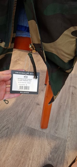 Parka Militar Camuflaje Talla L Nueva